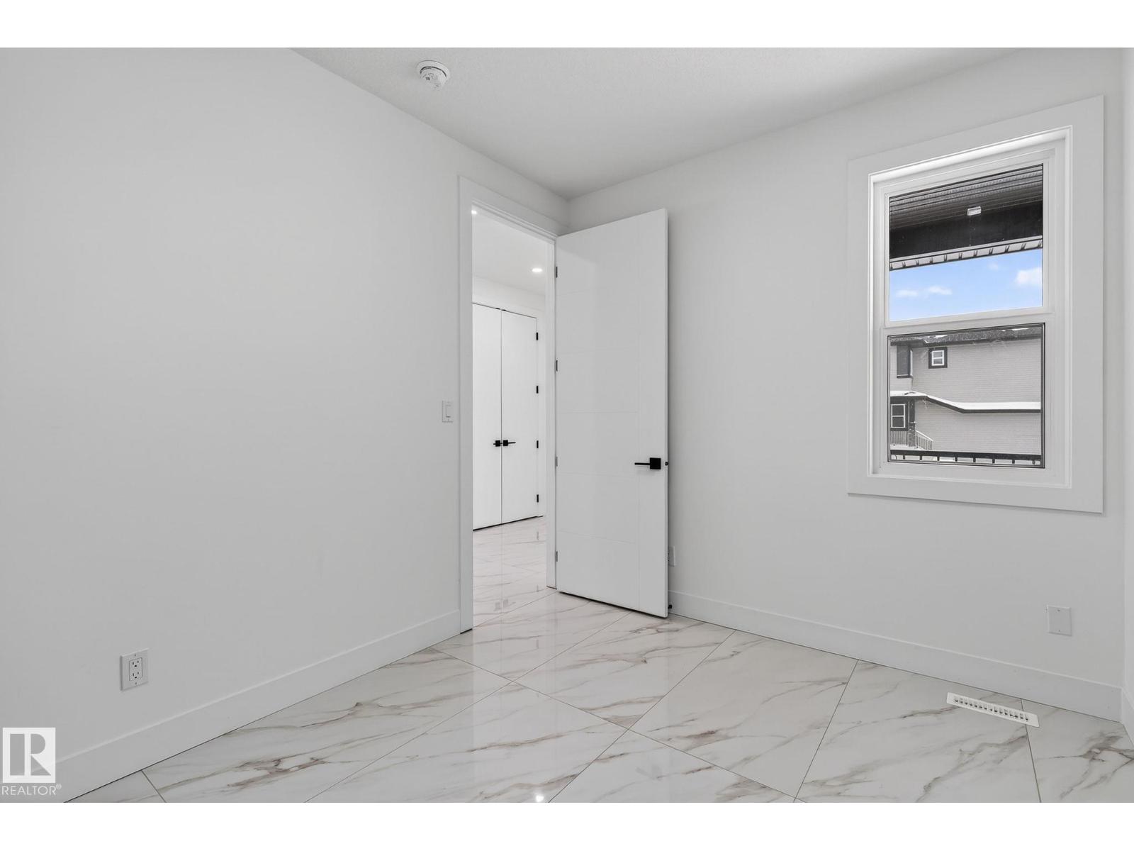 2322 63 AV NE - 19