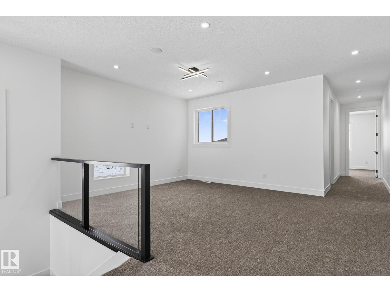2322 63 AV NE - 23