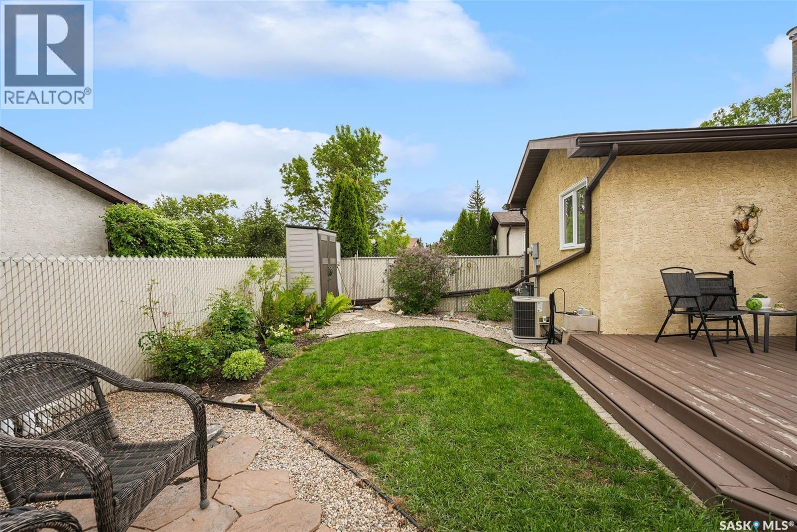 #2711 Meadow LANE E - 25