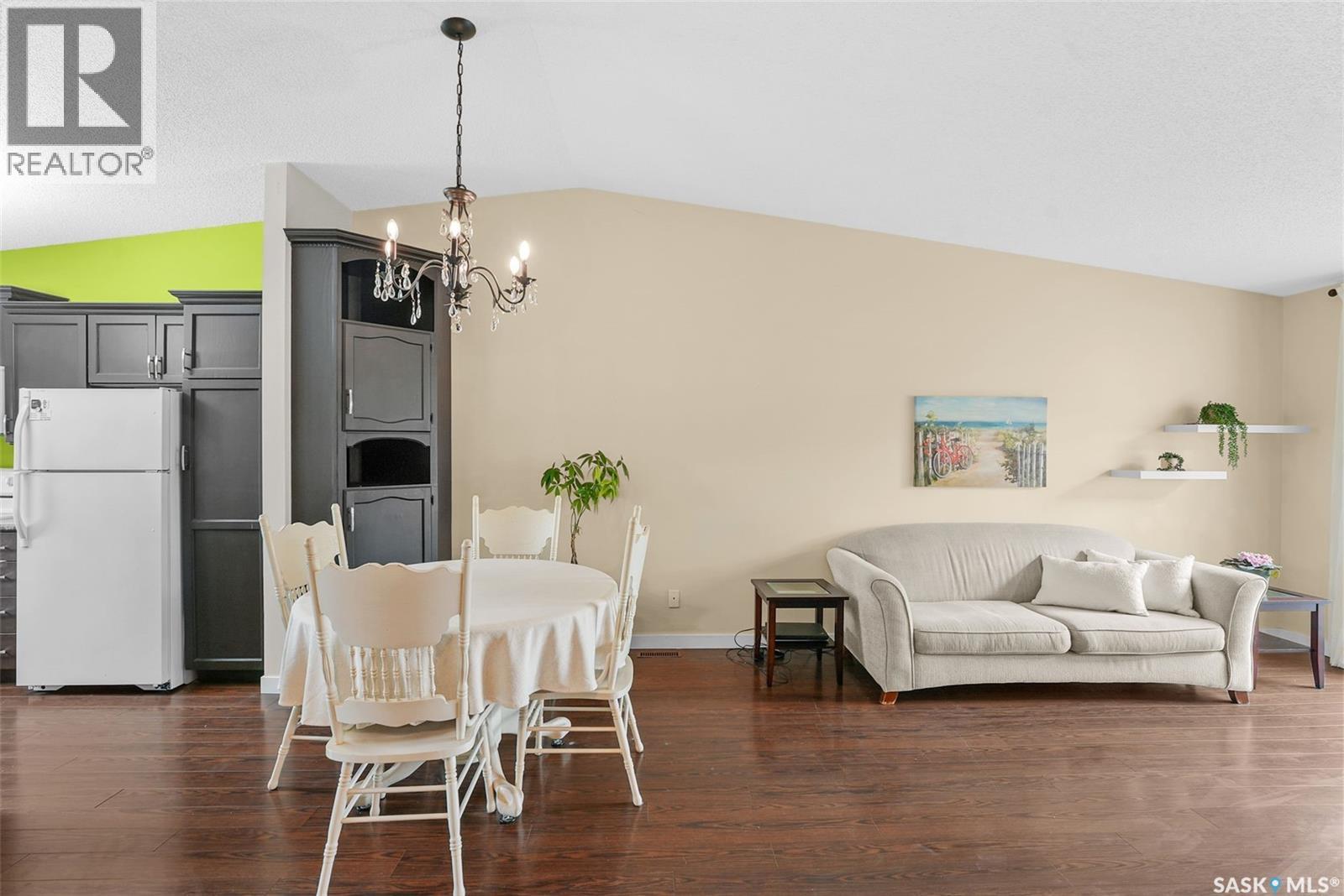 #2711 Meadow LANE E - 7
