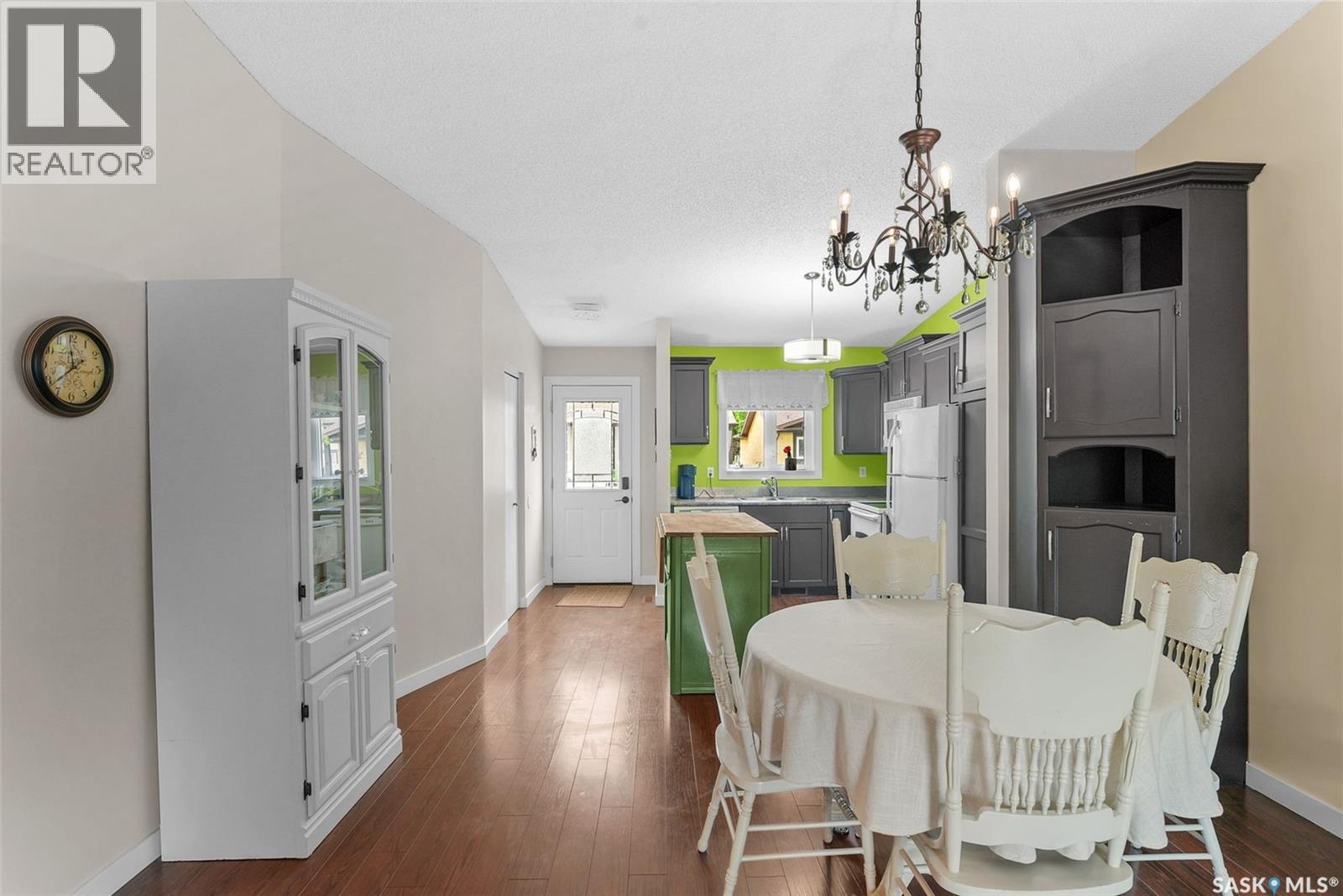 #2711 Meadow LANE E - 8