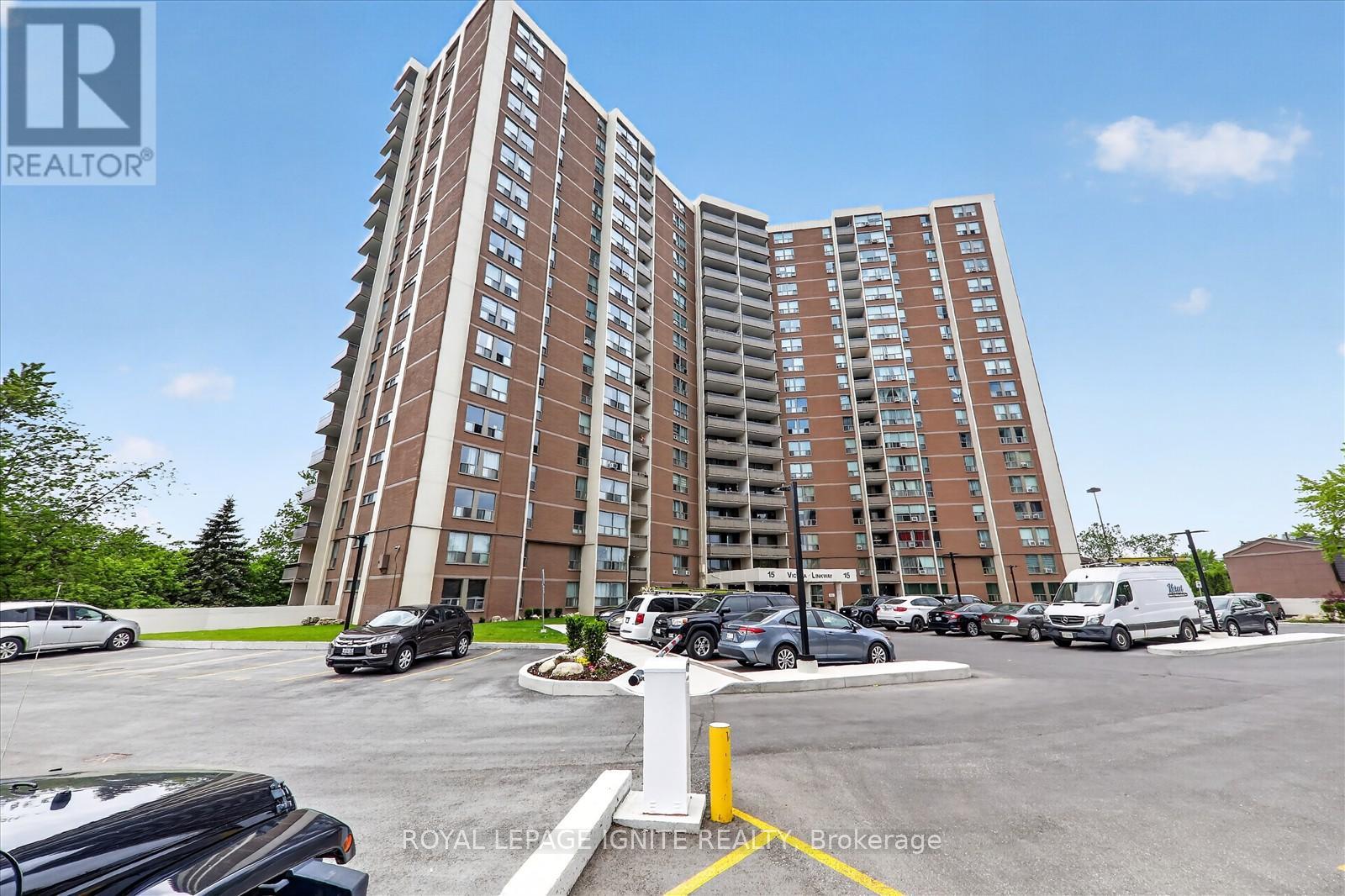 #208 15 VICORA LINK WAY - 3