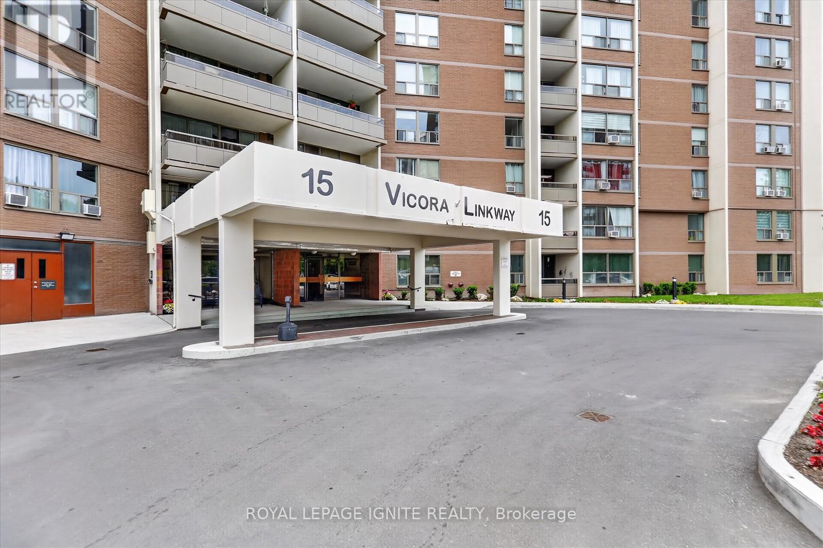 #208 15 VICORA LINK WAY - 4