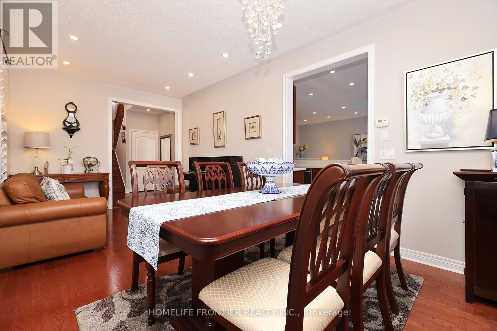 3213 ESCADA DRIVE - 7