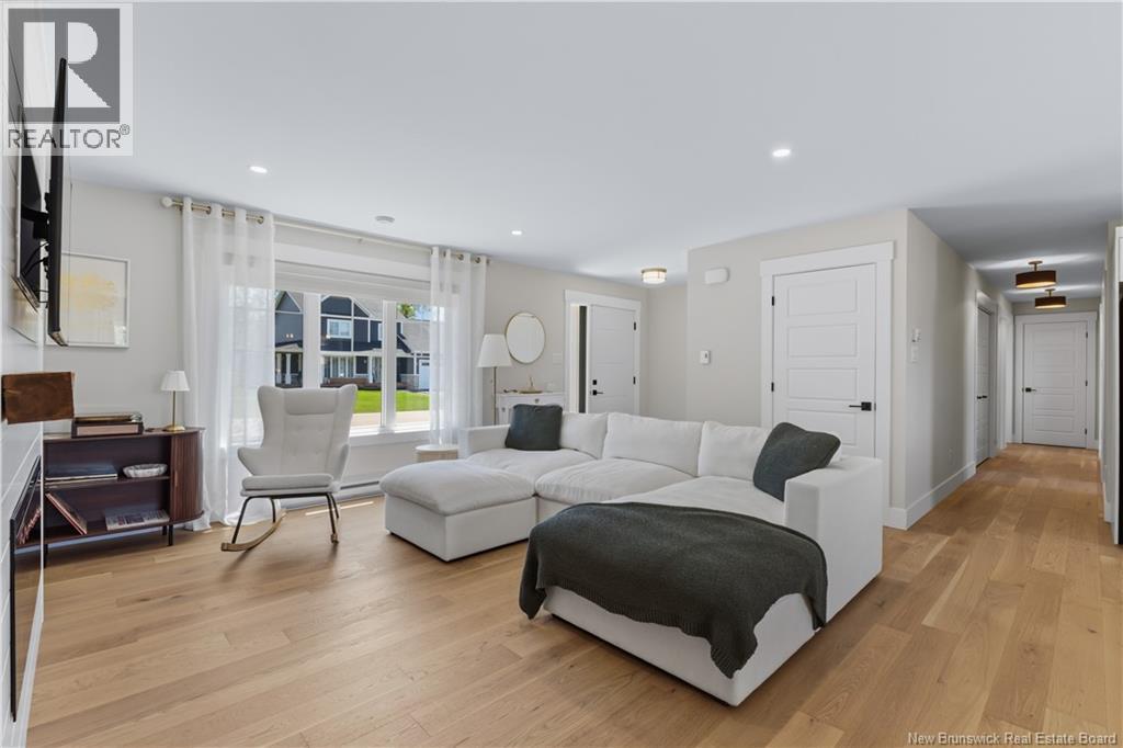 19 Le Guerne Court - 8