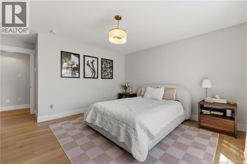 19 Le Guerne Court - 16