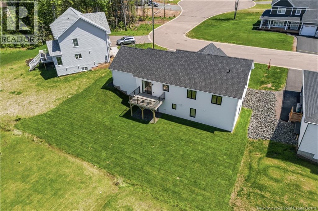 19 Le Guerne Court - 27