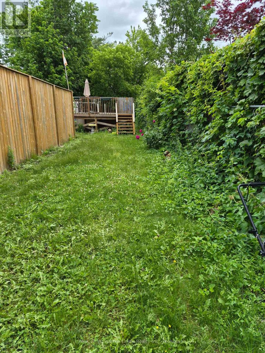 460 DRISCOLL TERRACE - 12