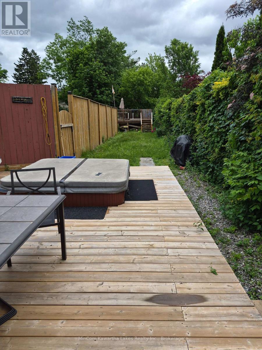 460 DRISCOLL TERRACE - 13