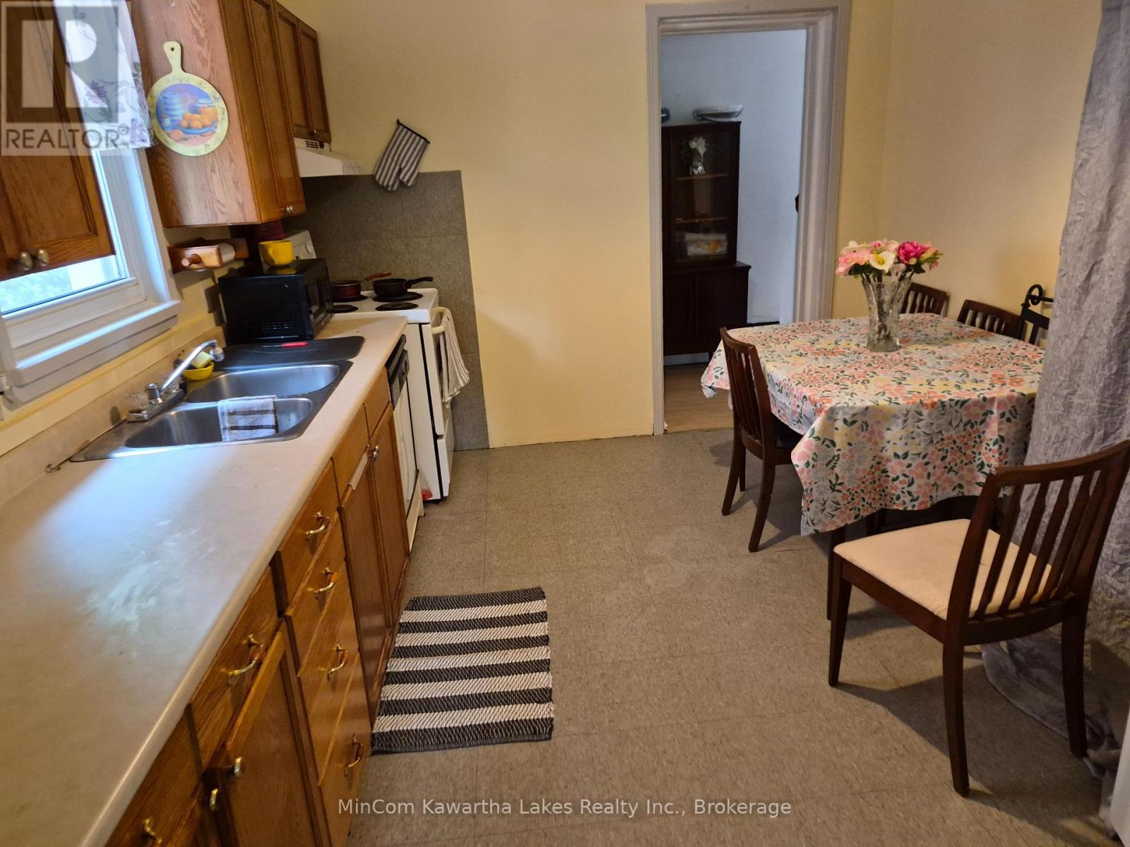 460 DRISCOLL TERRACE - 6