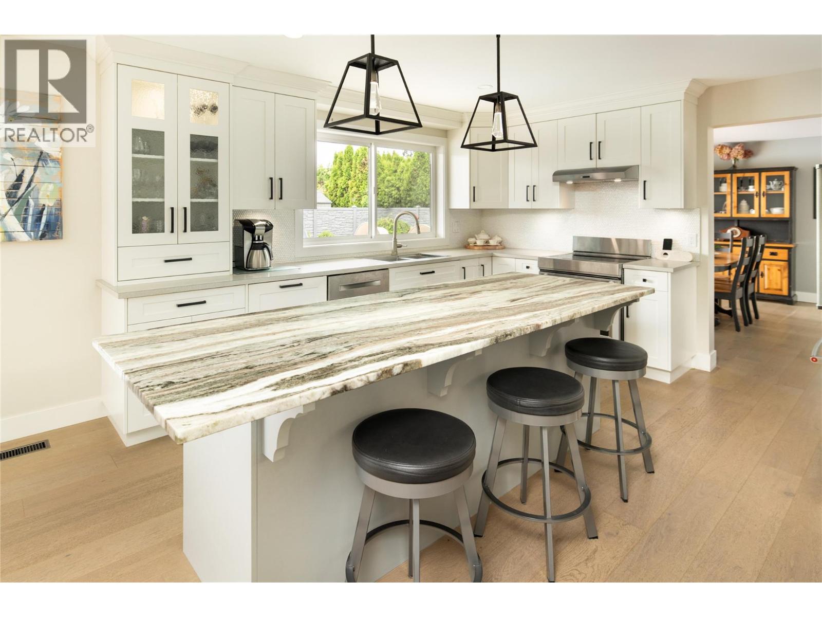  3450 Barberry Street, Kelowna