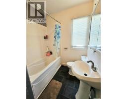 Bedroom - 201 Broadway Street W, Yorkton, SK S3N0M8 Photo 8