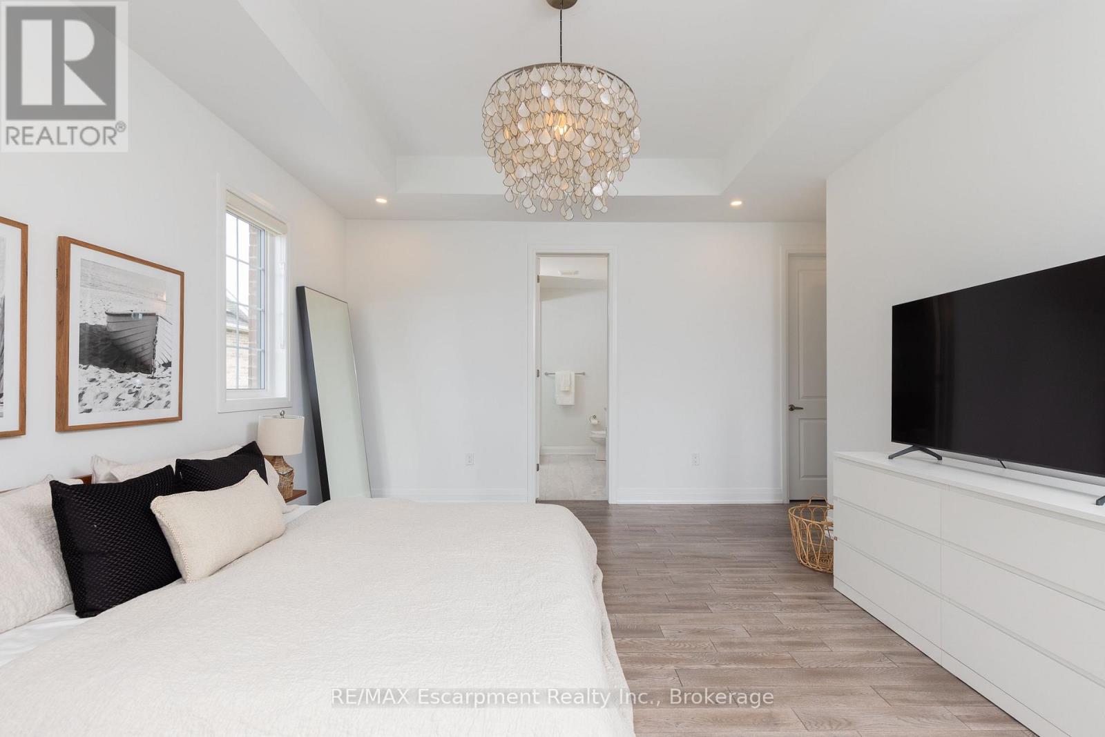 1388 AYMOND CRESCENT - 22