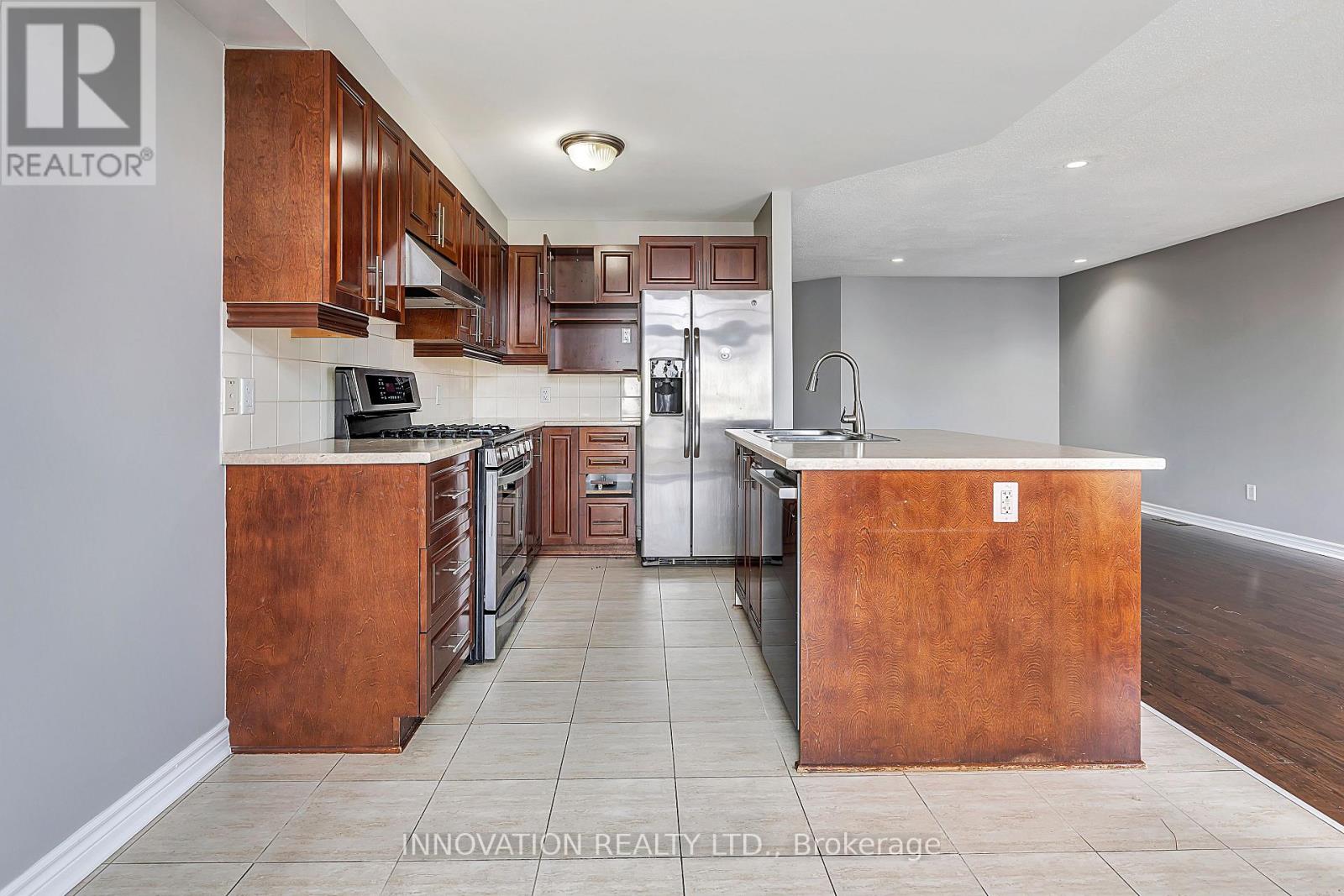 3 Bed, 3 Bath House for Rent in Ottawa – 126 GARRITY CRESCENT, Ottawa – MLS# X13446594 - Image 7