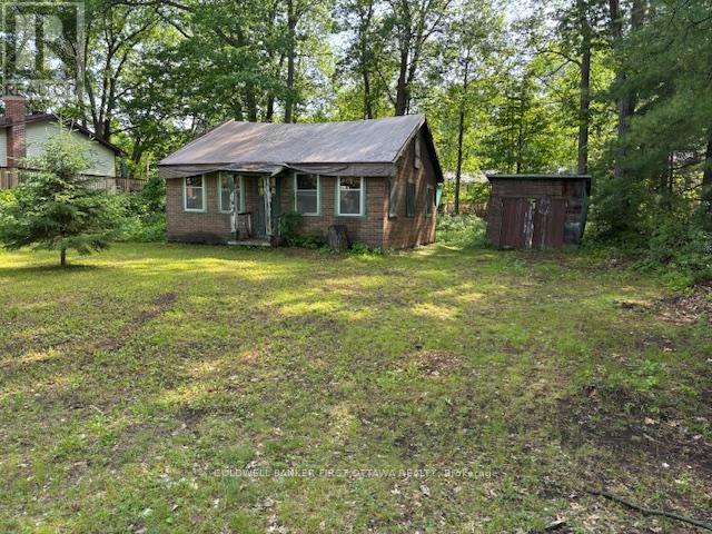 123 BAYVIEW DRIVE - 2
