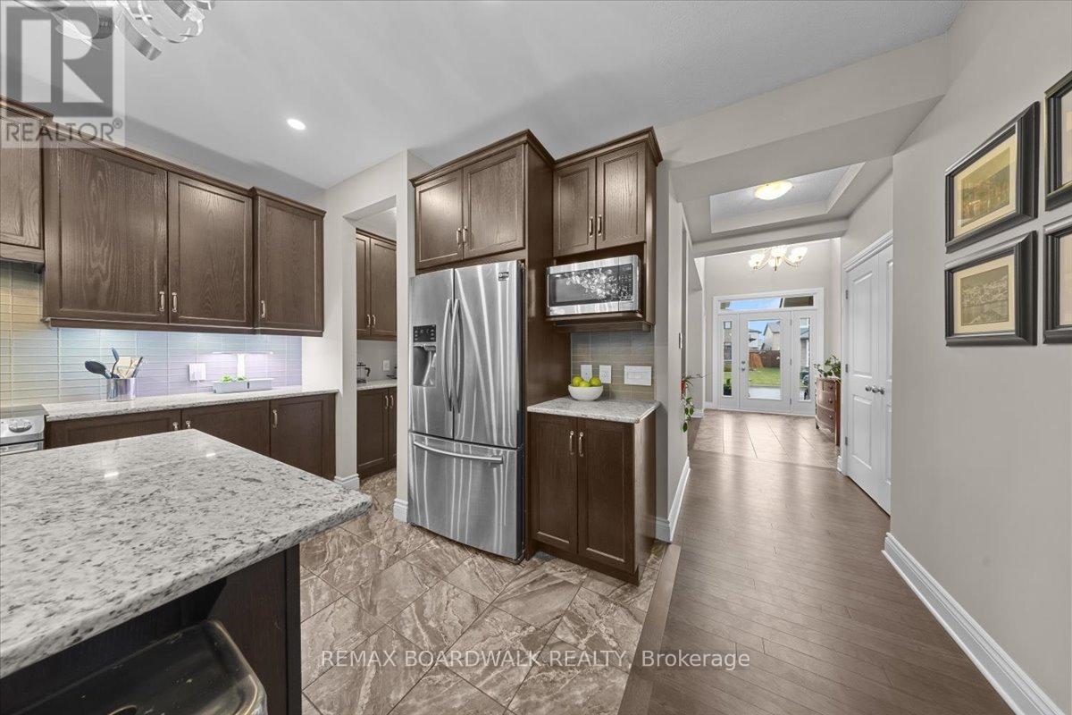 4 Bed, 3 Bath House for Sale in Ottawa – 279 SCEPTRE WAY, Ottawa – MLS# X13446692 - Image 17