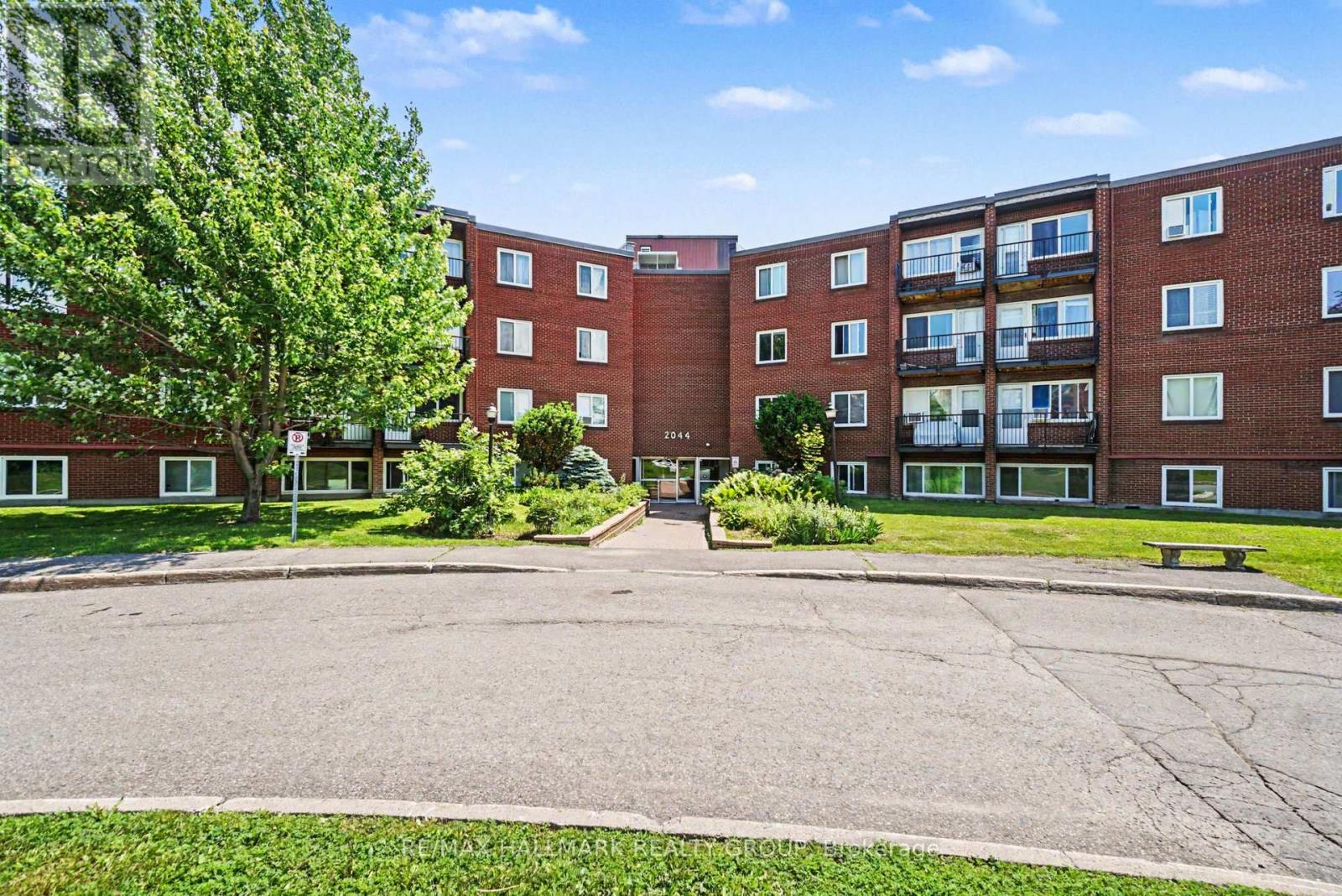 #106A 2044 ARROWSMITH DRIVE - 1