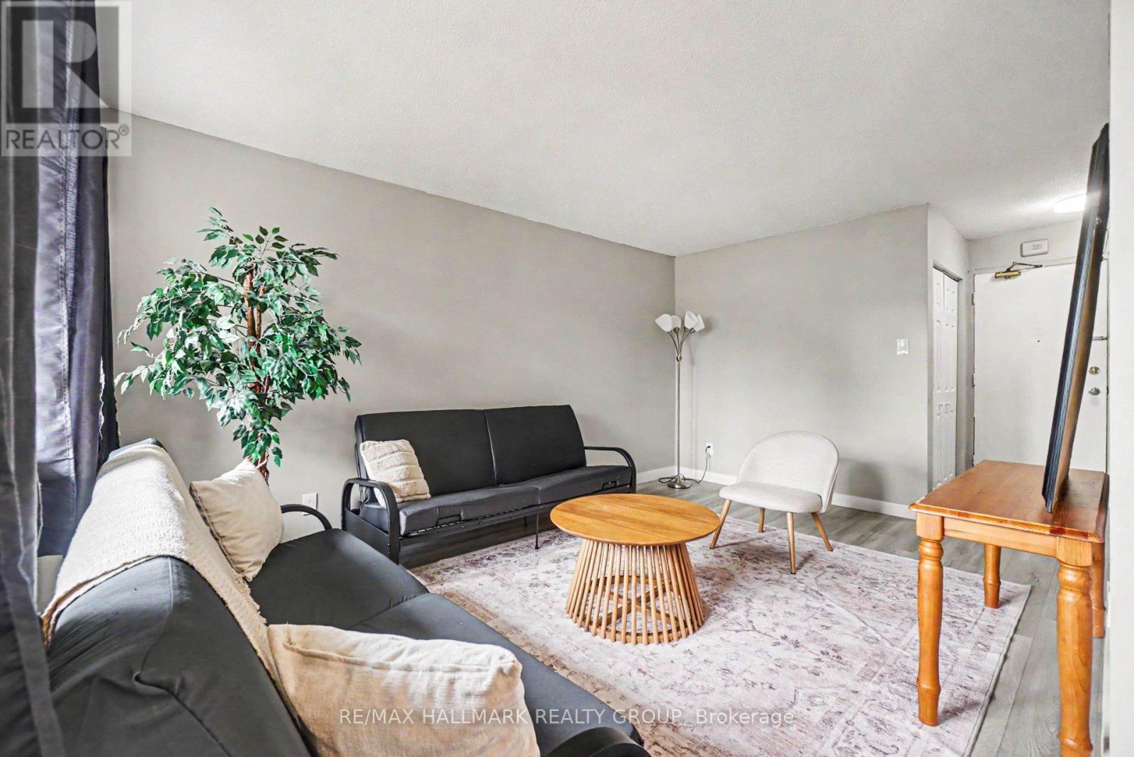 #106A 2044 ARROWSMITH DRIVE - 7