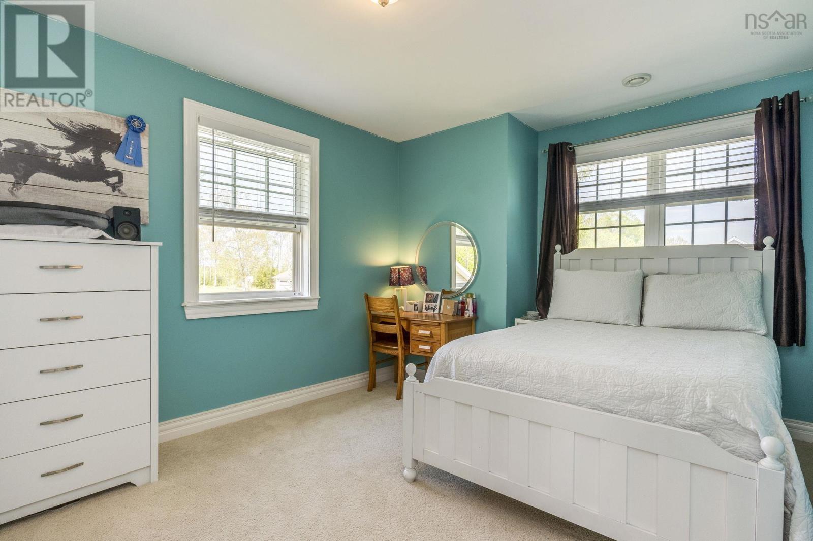 95 Macdonald Park Road S - 32