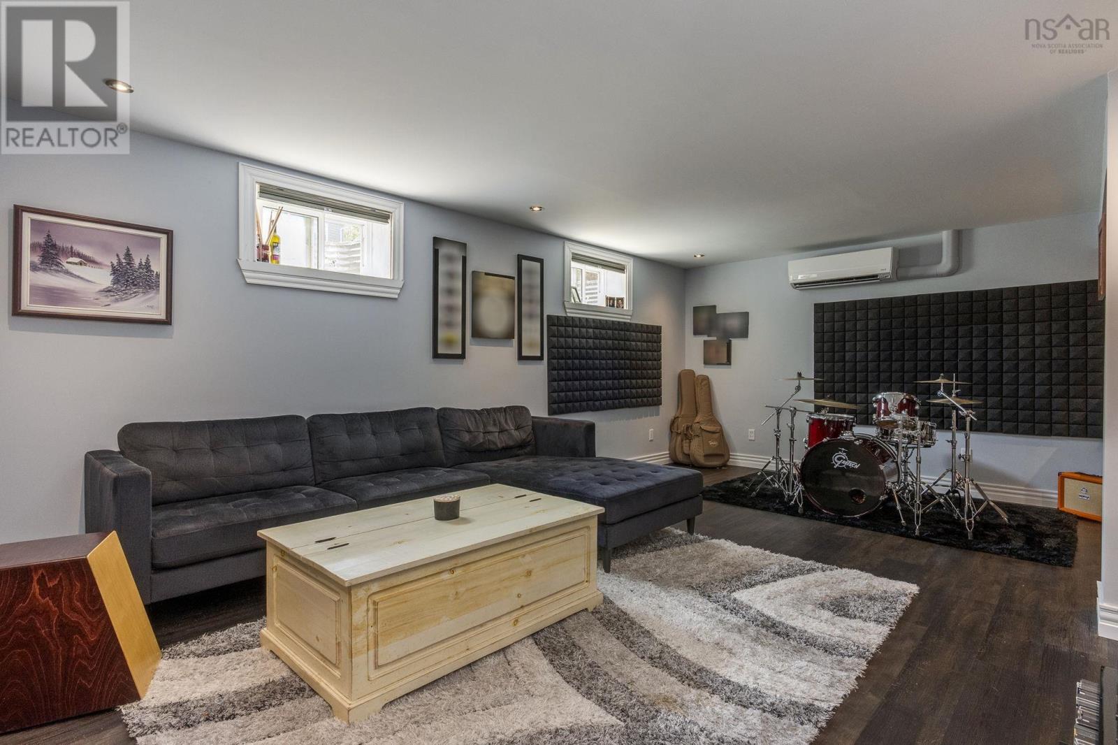 95 Macdonald Park Road S - 45