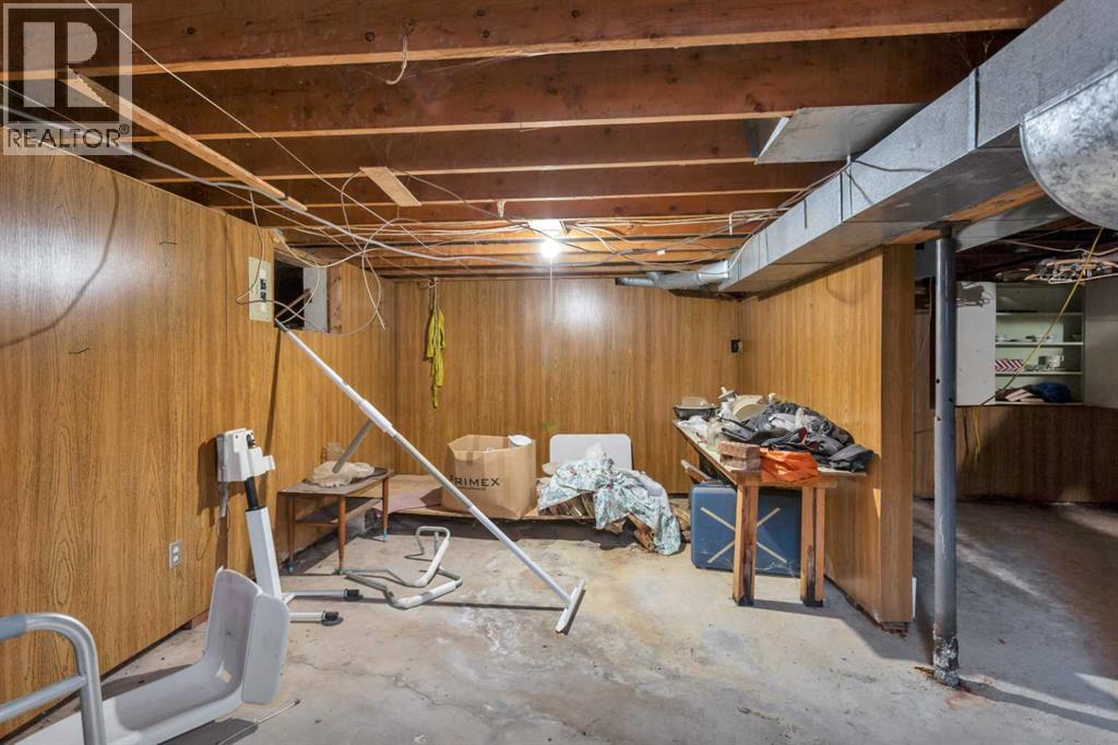 4152 47 Avenue - 26