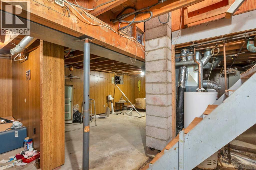 4152 47 Avenue - 25
