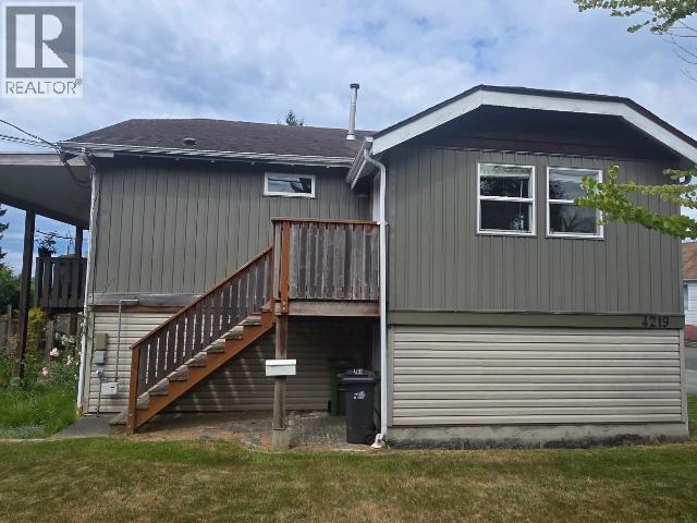 4219 JOYCE AVE, Powell River