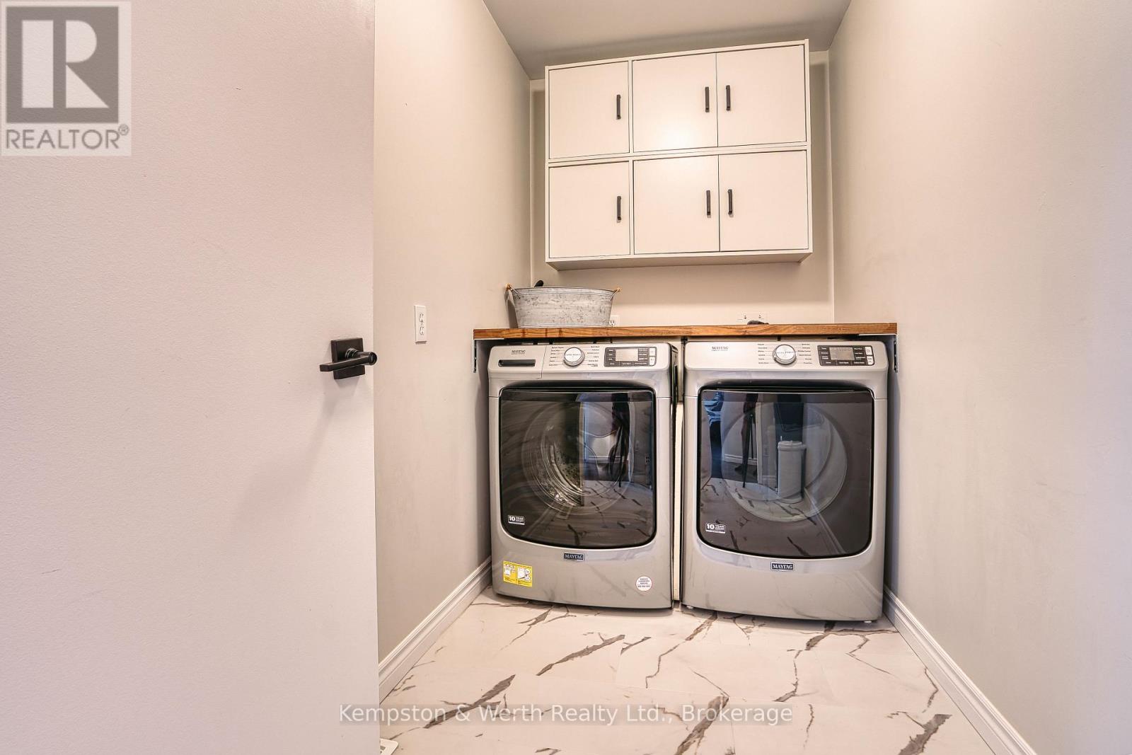 745 LAVERY STREET - 22