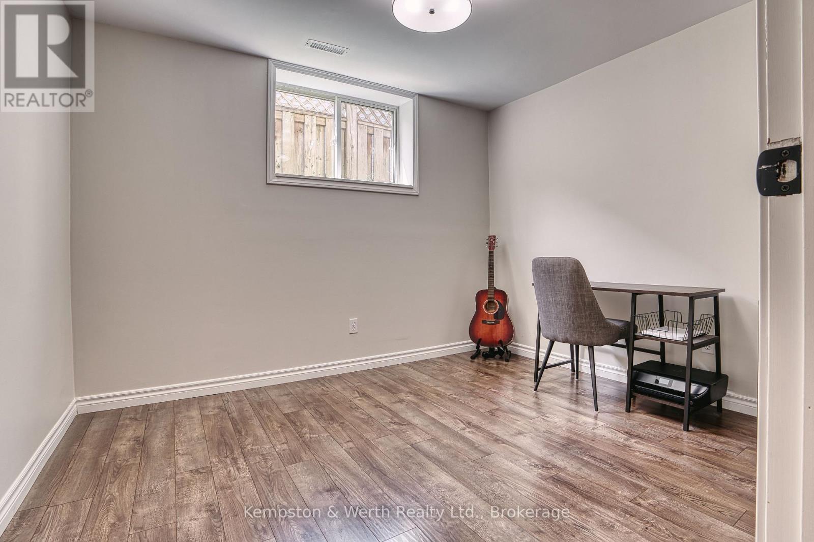 745 LAVERY STREET - 33