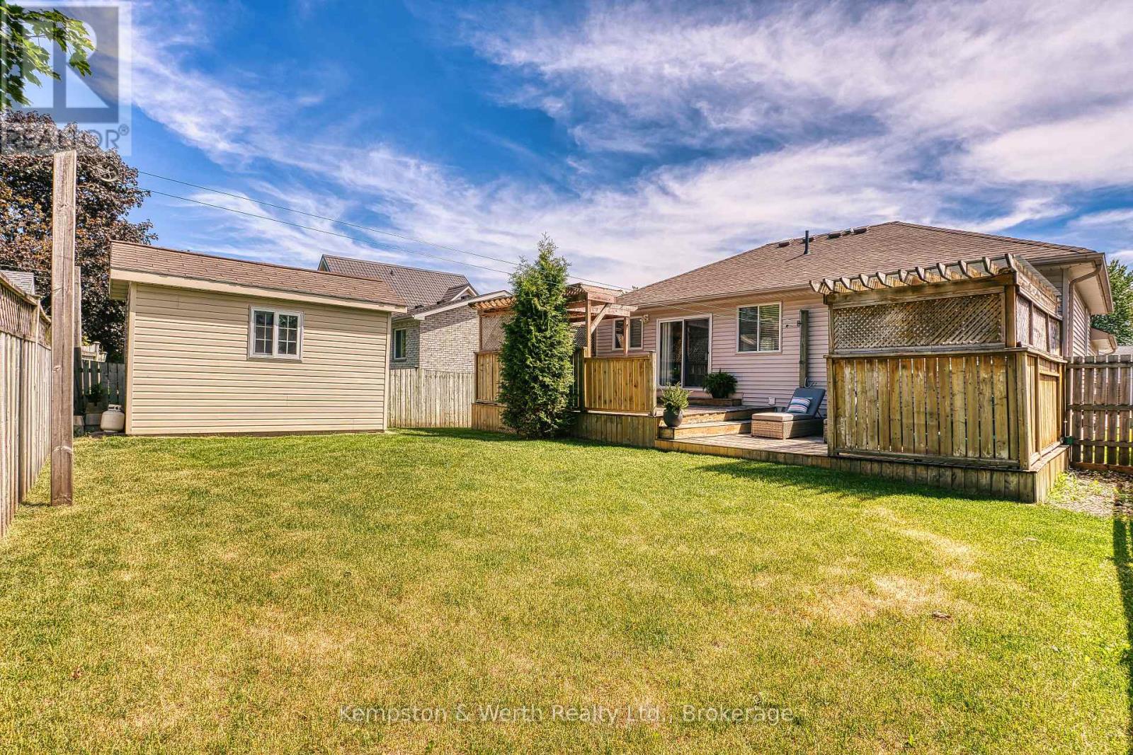 745 LAVERY STREET - 38