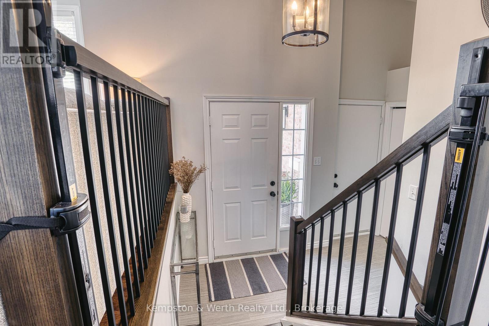 745 LAVERY STREET - 7