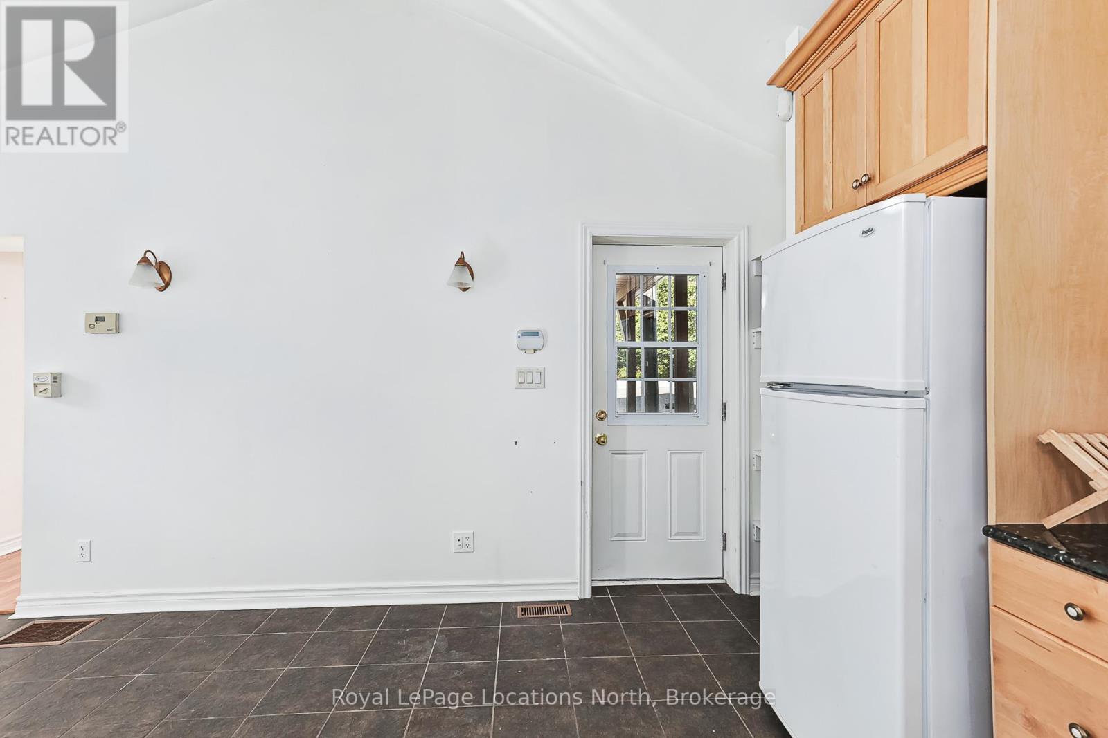 213 MARSH STREET - 7