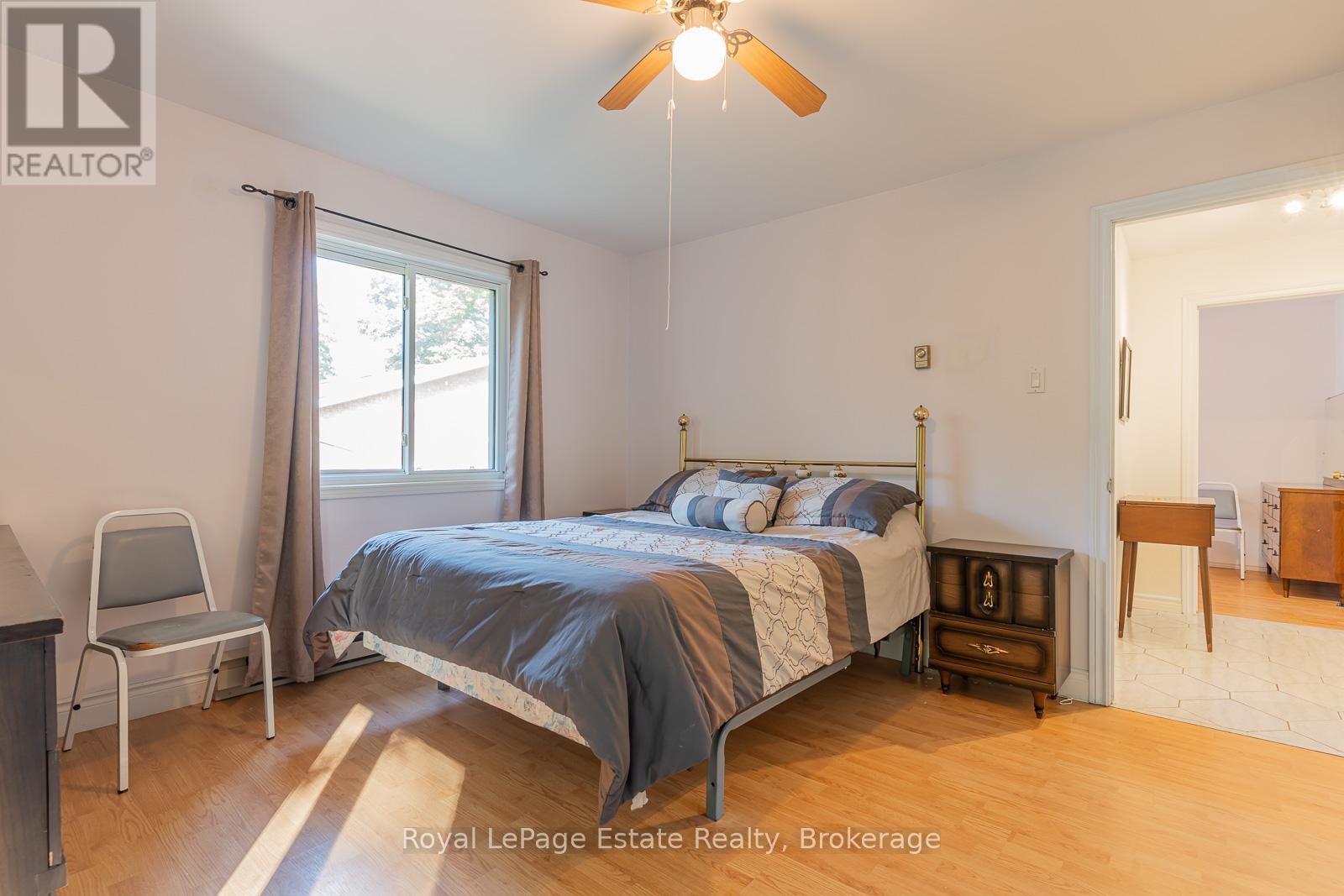 632 BANNISTER DRIVE - 16
