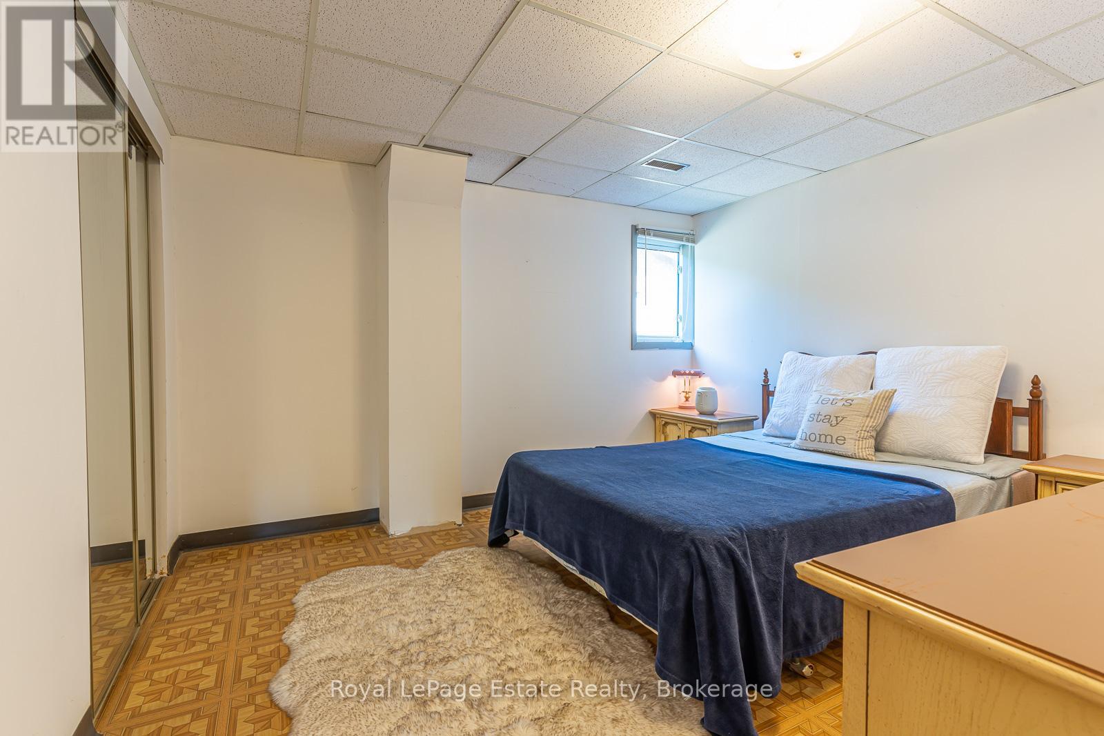 632 BANNISTER DRIVE - 26