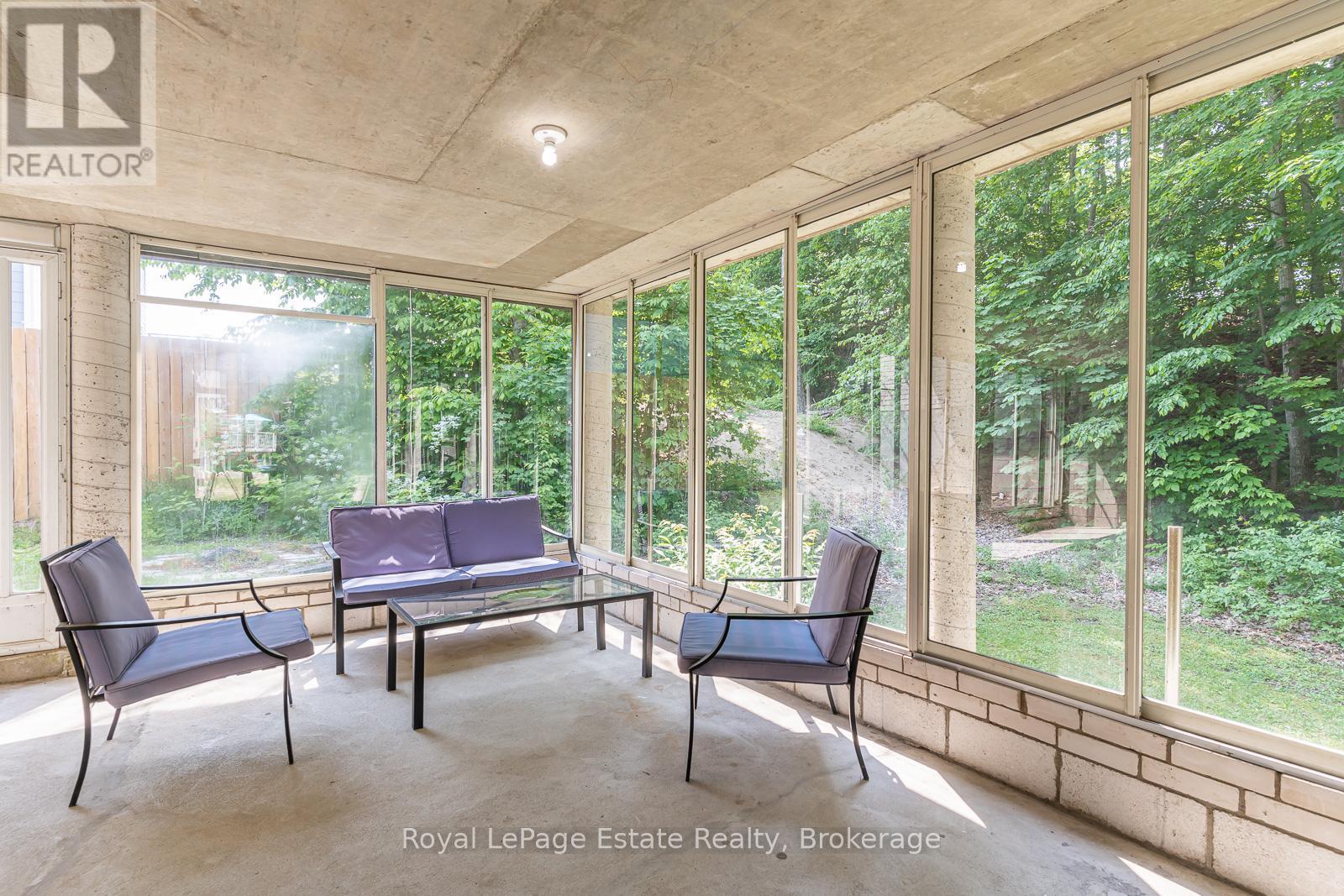 632 BANNISTER DRIVE - 33