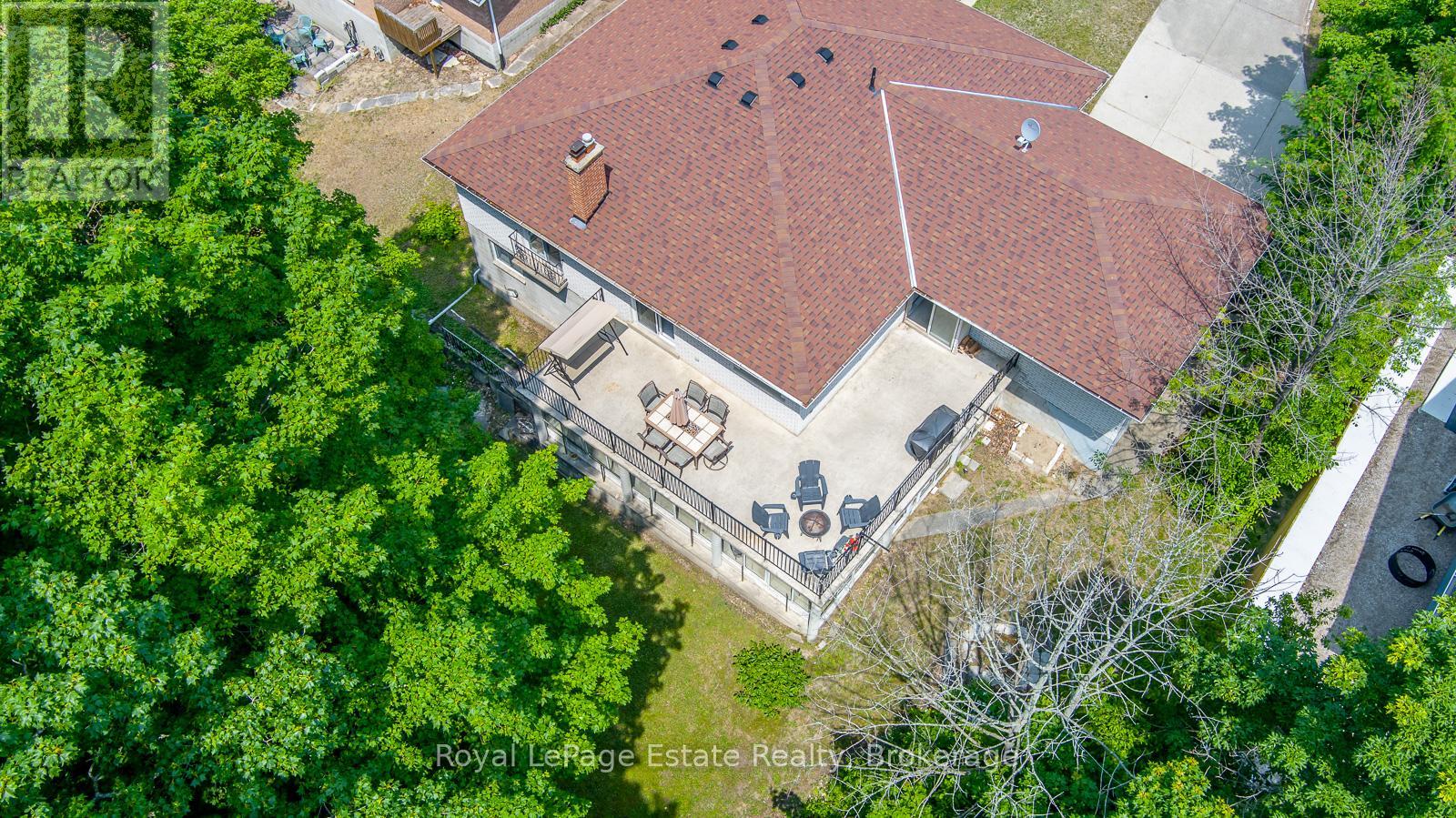 632 BANNISTER DRIVE - 36