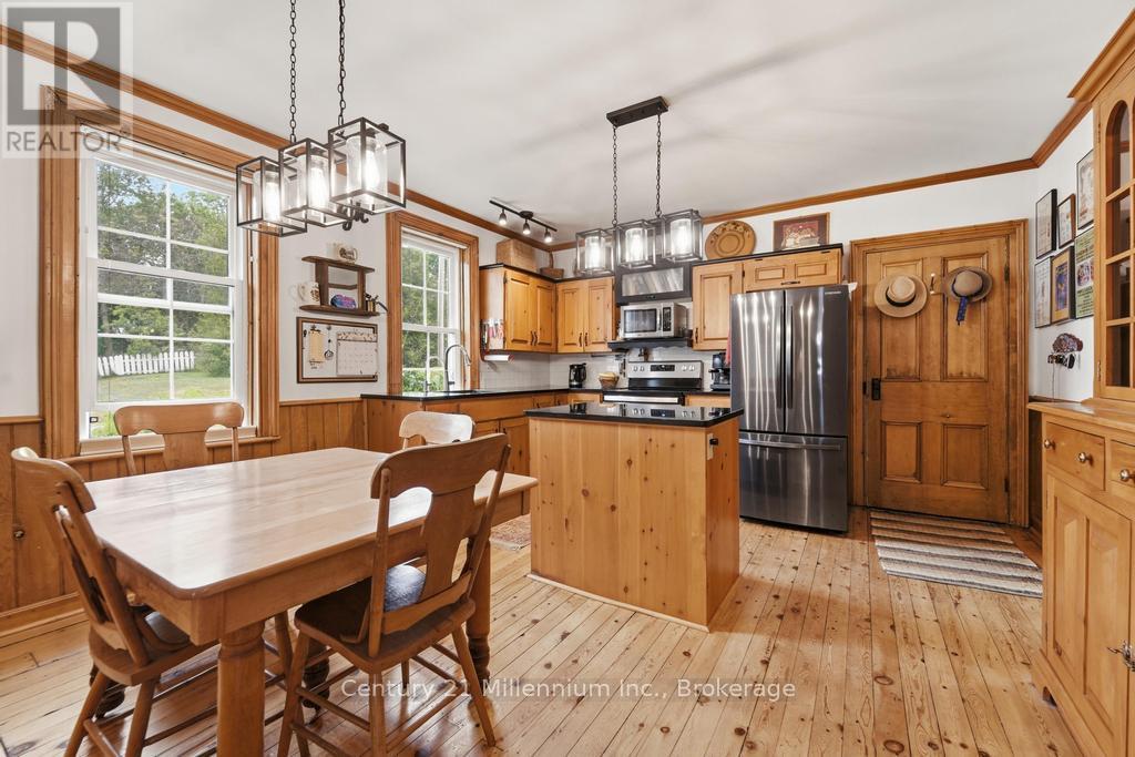 1145 QUEEN STREET - 16