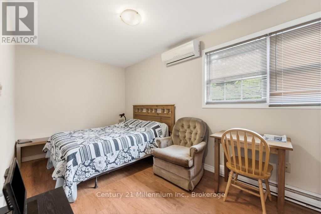 1145 QUEEN STREET - 26