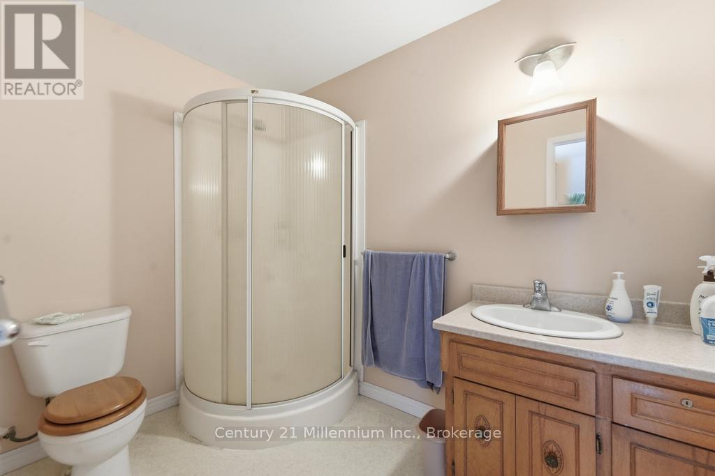 1145 QUEEN STREET - 27