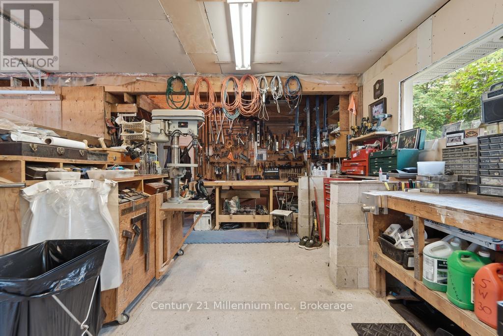1145 QUEEN STREET - 29