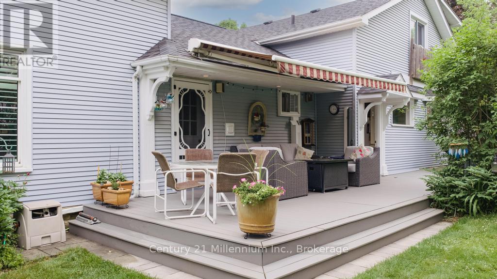 1145 QUEEN STREET - 6