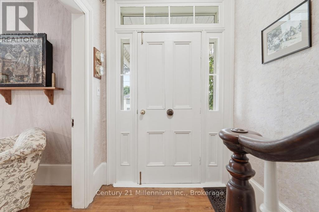1145 QUEEN STREET - 8