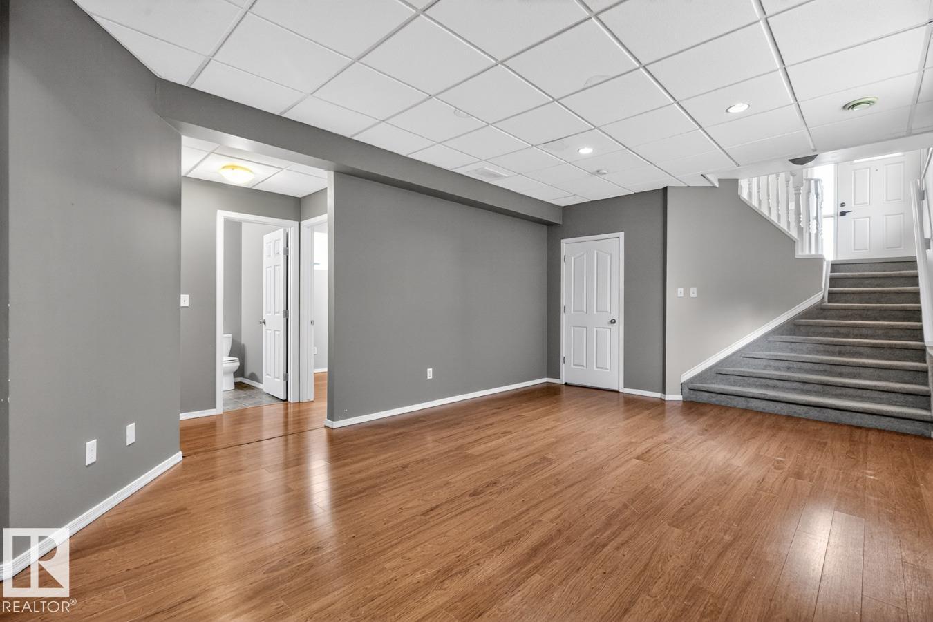 3 DOUGLAS CR — photo 24