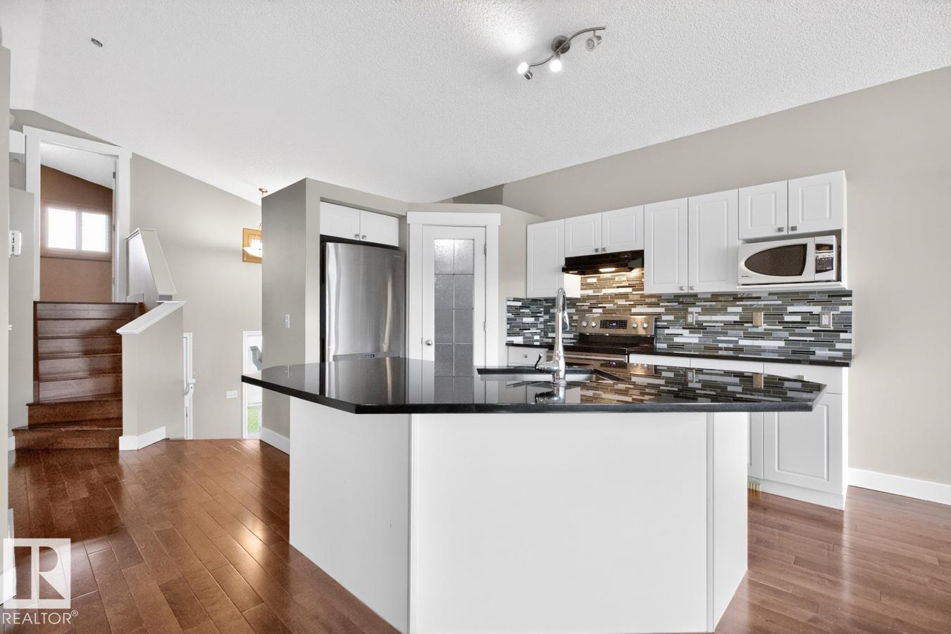 3 DOUGLAS CR — photo 7