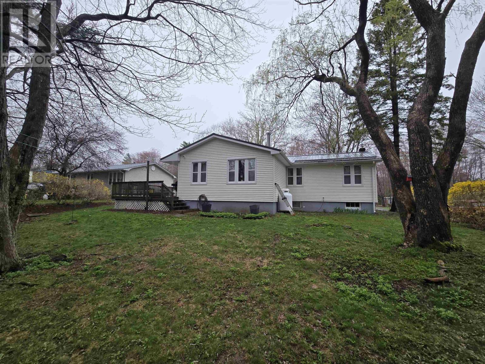 Property 41 of 46 of 27 Smith Avenue