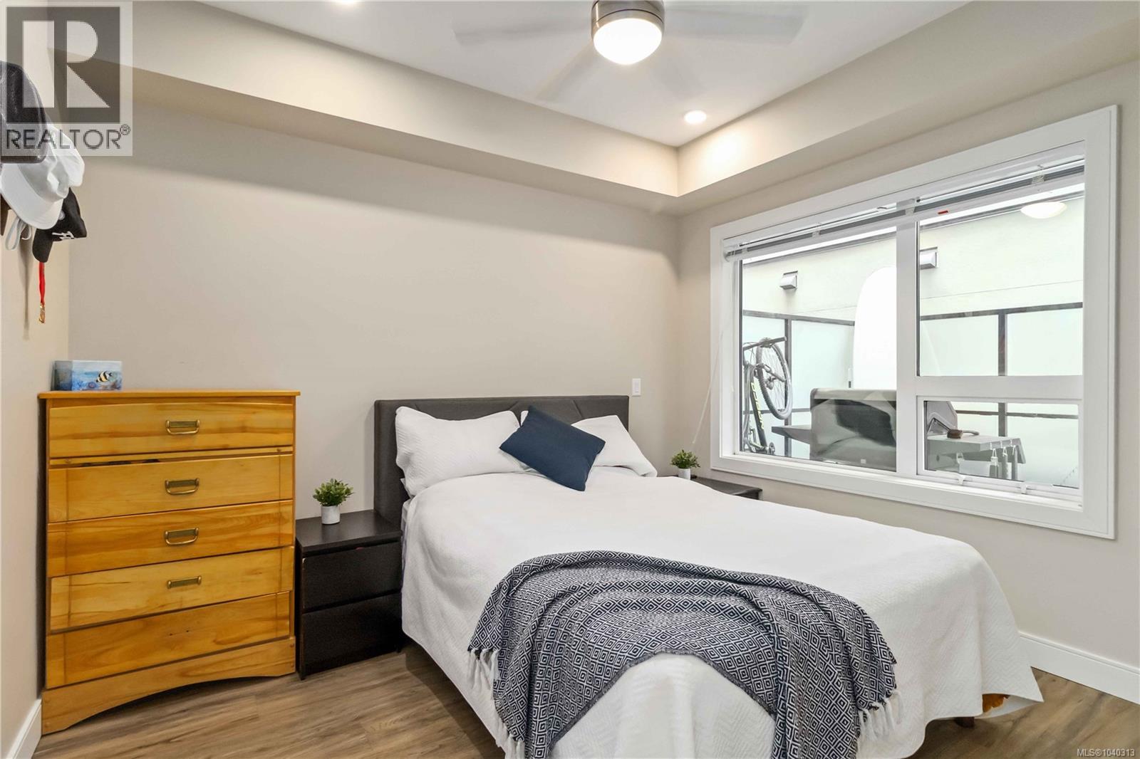 #107 280 Island Hwy - 15