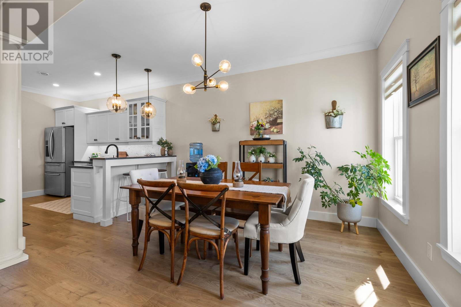 394 MacKenzie Drive - 14