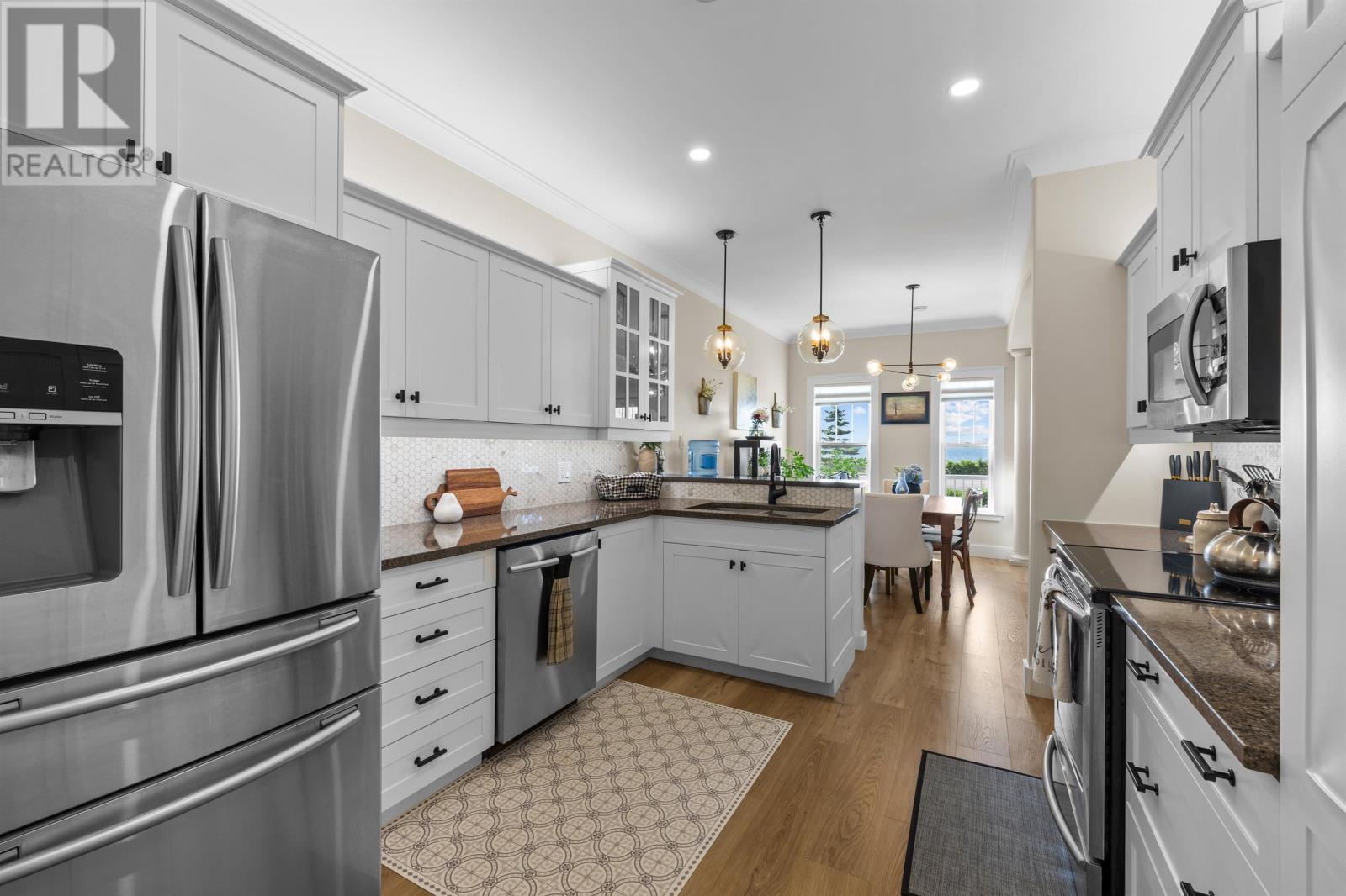 394 MacKenzie Drive - 15