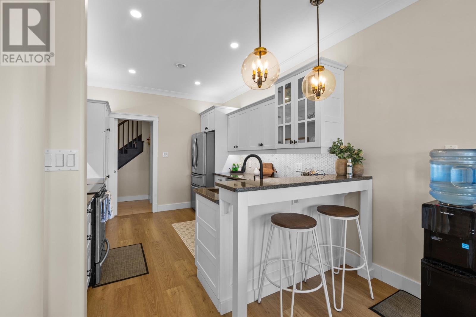 394 MacKenzie Drive - 17