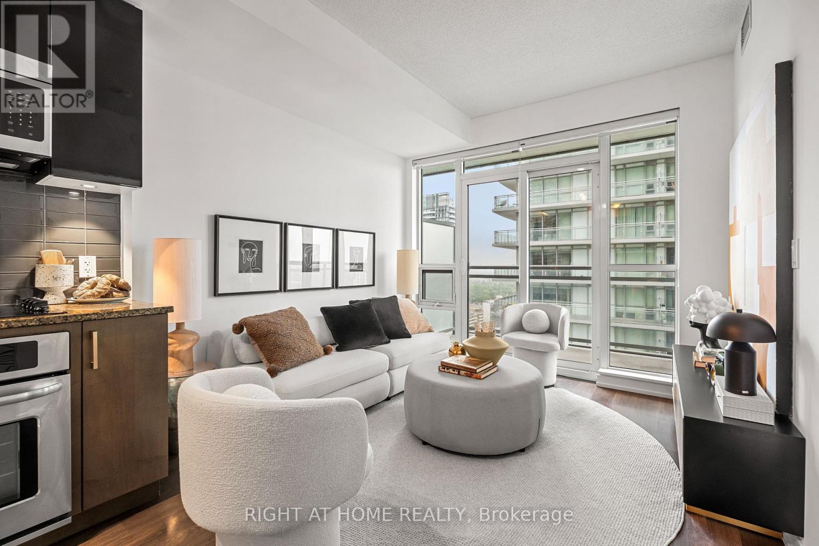 #2306 89 DUNFIELD AVENUE - 4